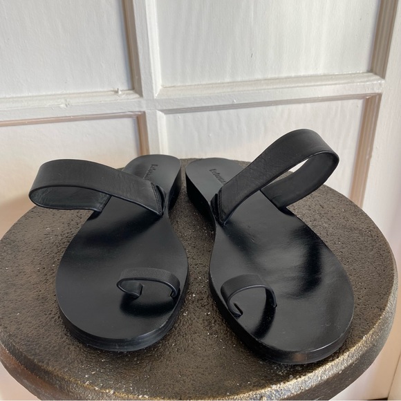 Reformation Shoes - Reformation black leather toe loop slide sandal flip flop